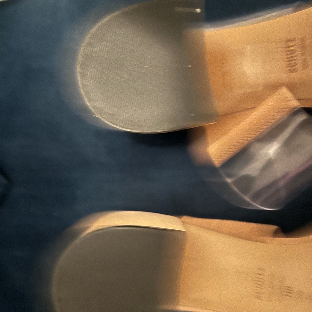 SCHUTZ VICTORIE SANDAL Beige clear strap block heels Sz 11b - Picture 8 of 8